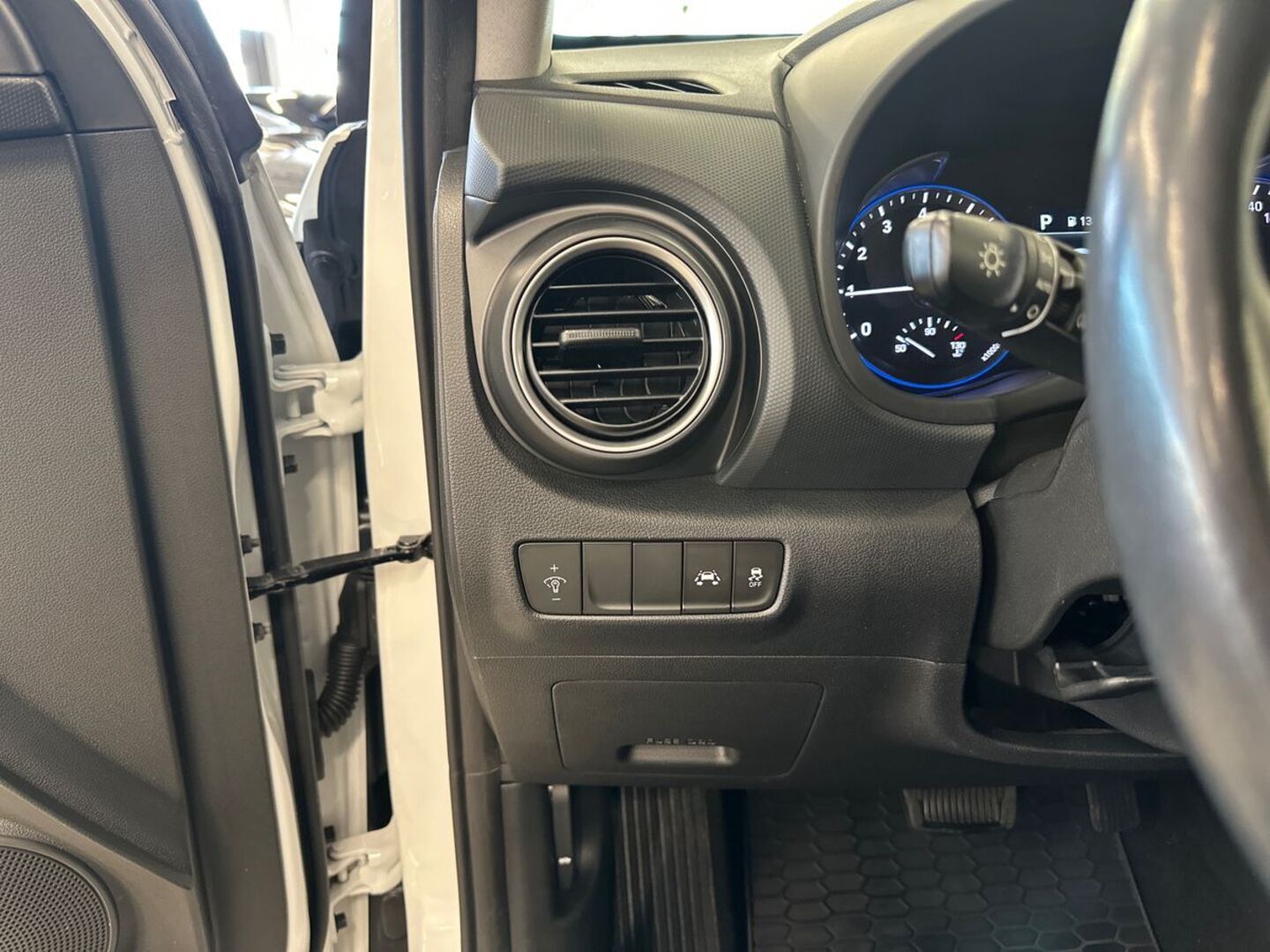 HYUNDAI KONA 2021