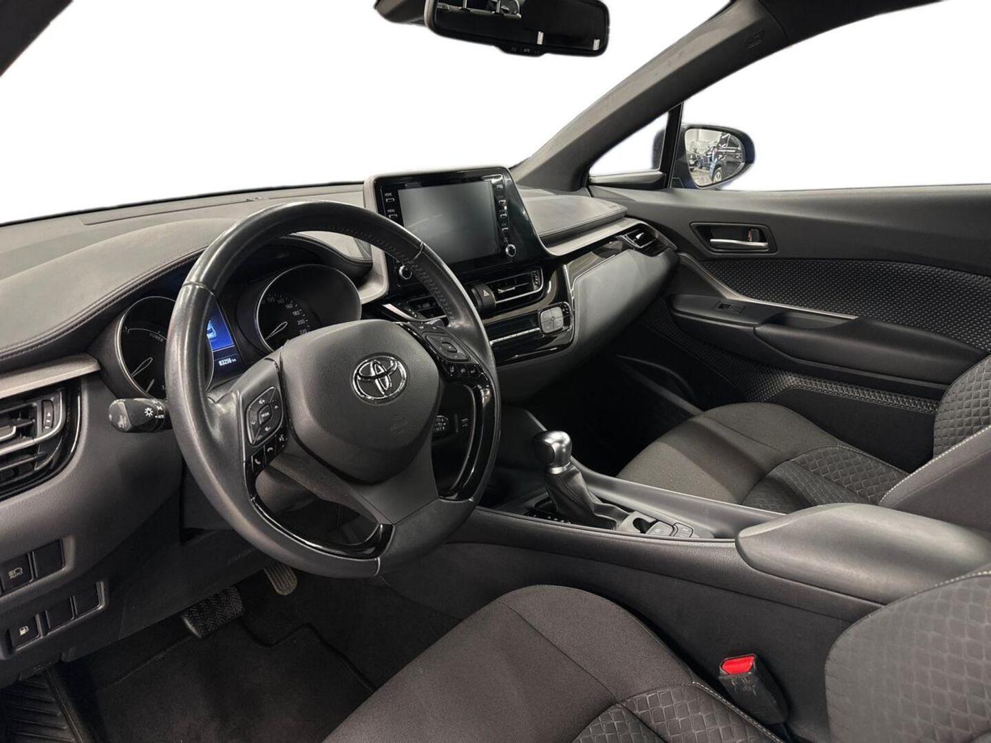 TOYOTA C-HR 2021