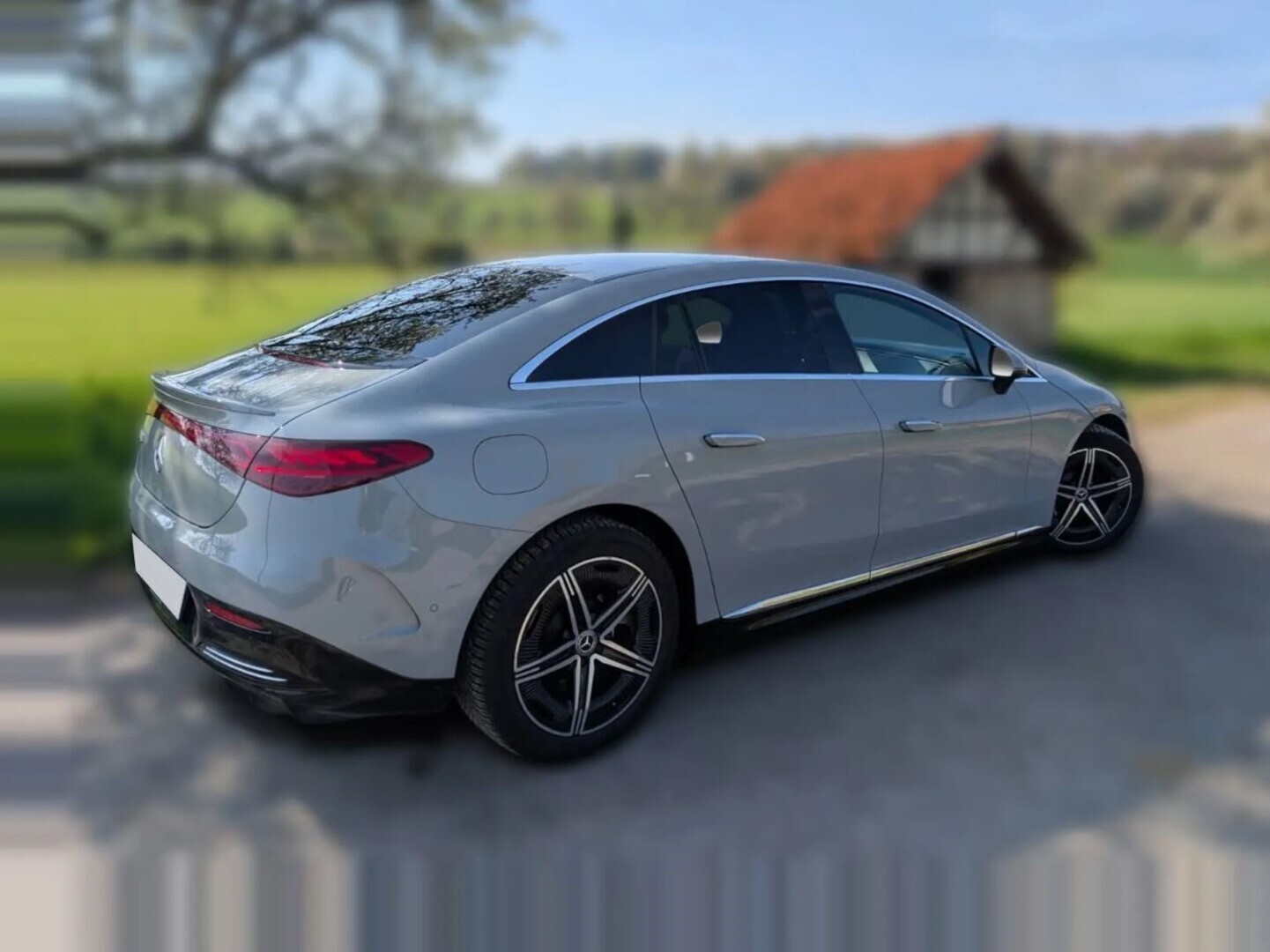 MERCEDES-BENZ EQE 2023