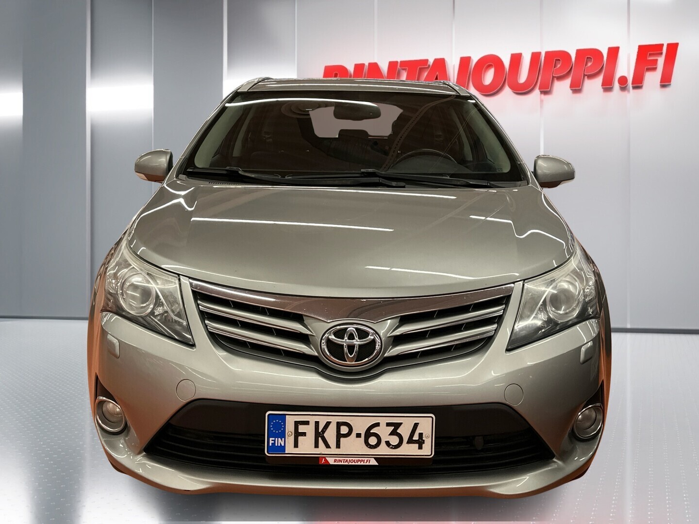 TOYOTA Avensis 2012