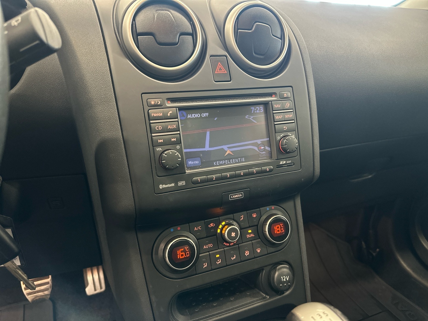NISSAN Qashqai 2013