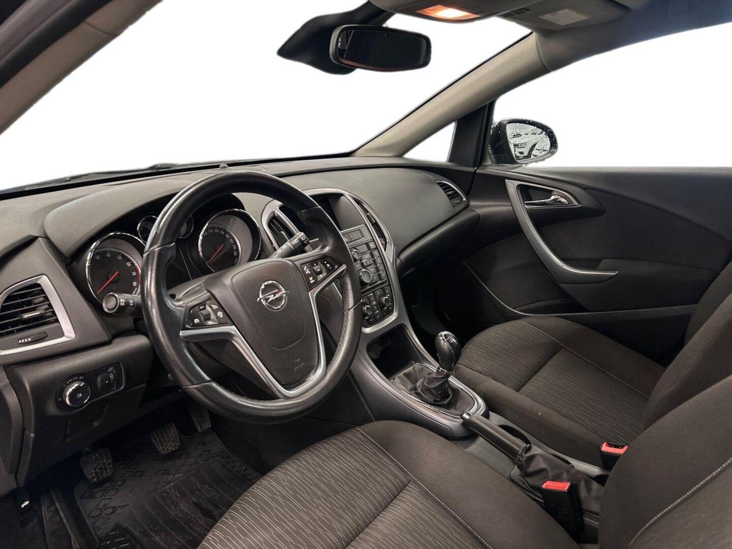 OPEL Astra 2014
