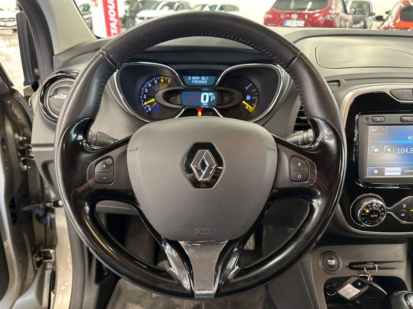 RENAULT Captur 2015
