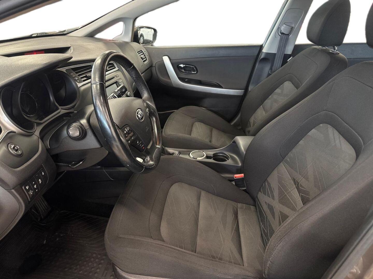 KIA cee'd 8