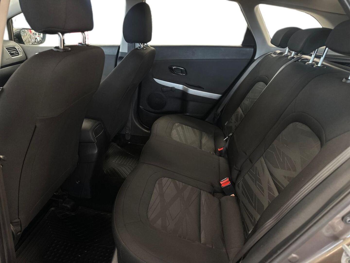 KIA cee'd 9