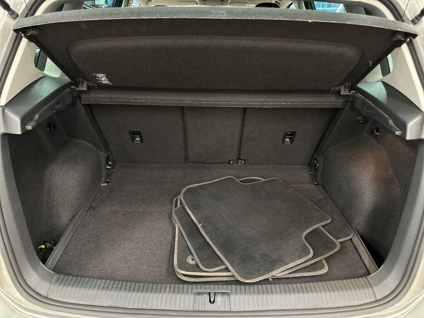 VOLKSWAGEN Golf Sportsvan 2016