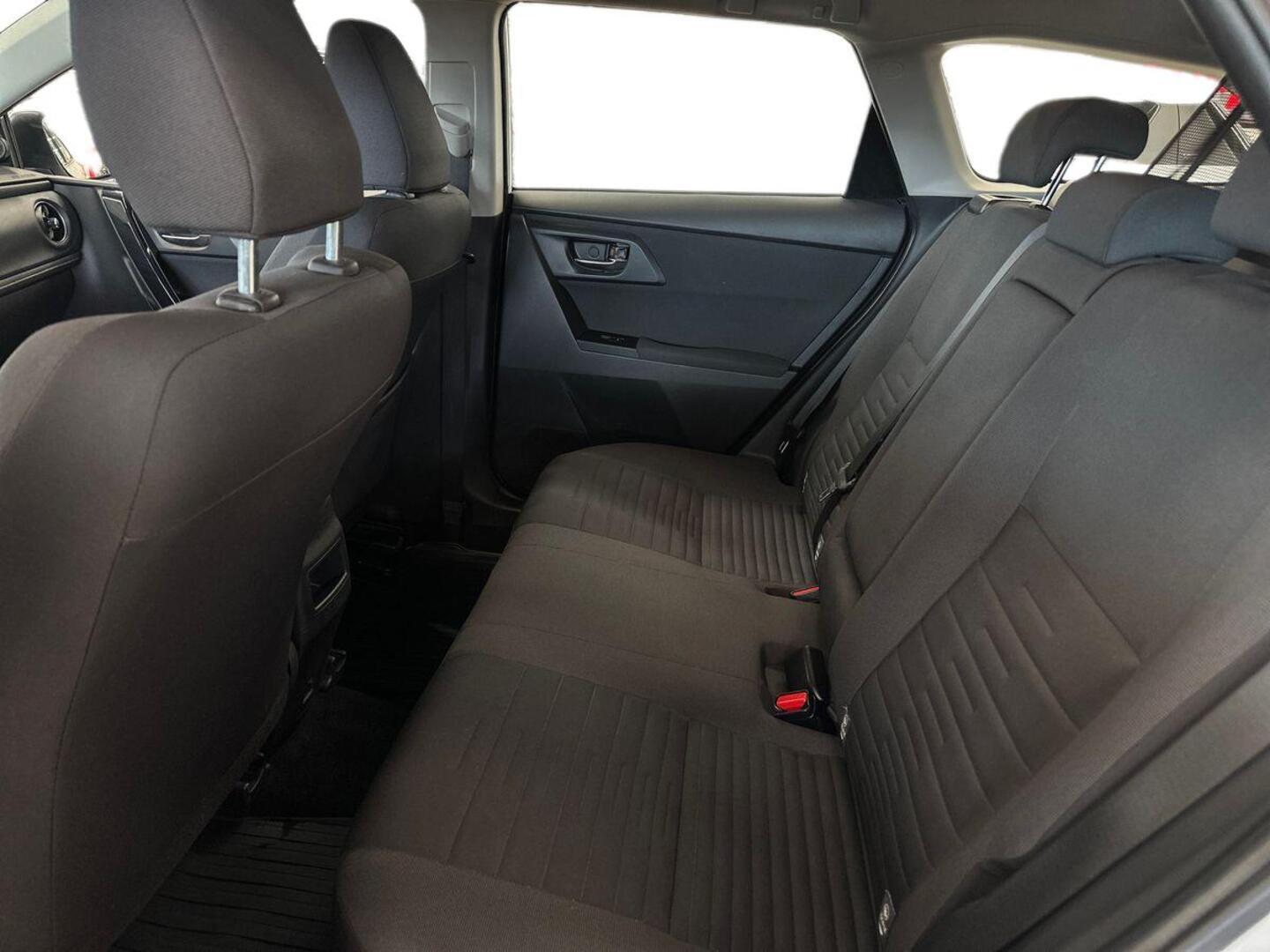 TOYOTA Auris 2017