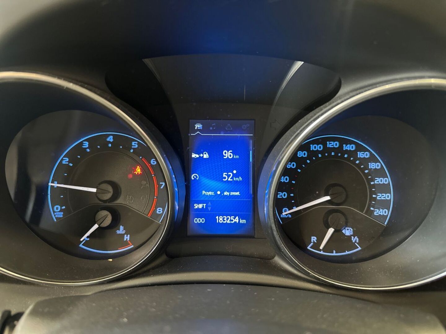 TOYOTA Auris 2017