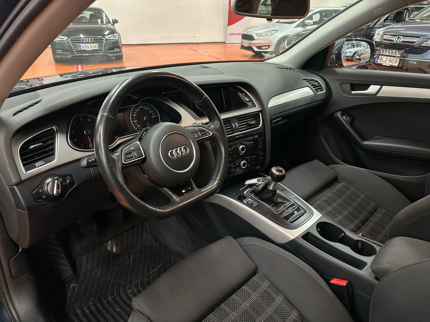 AUDI A4 2014