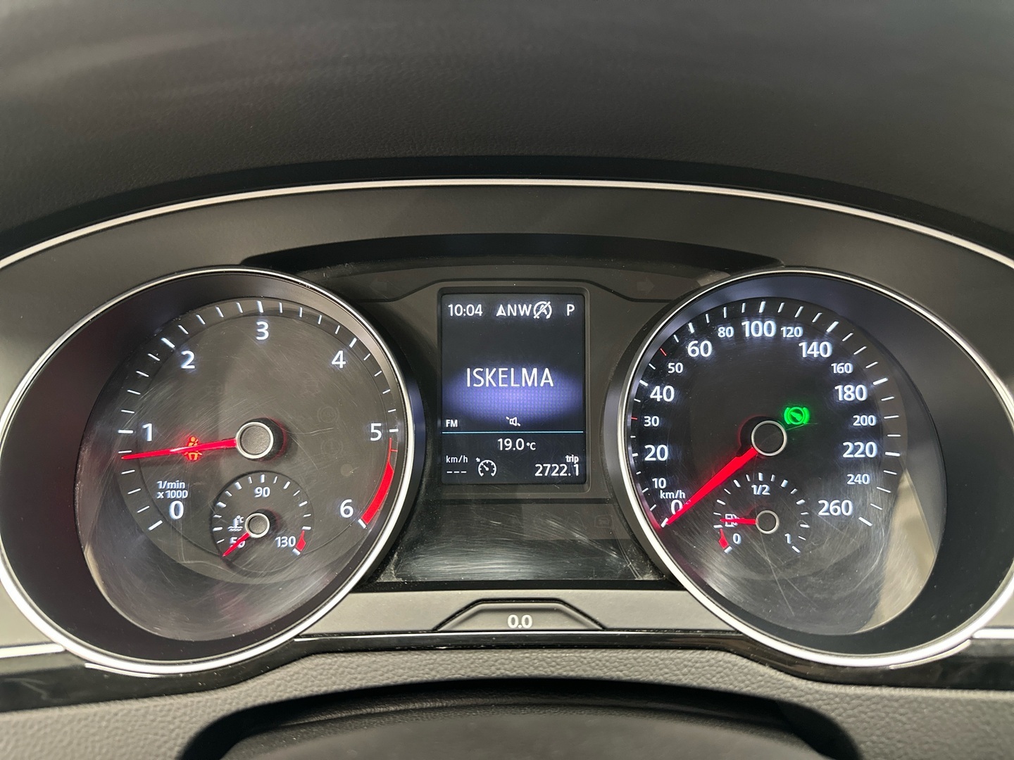 VOLKSWAGEN Passat 2016