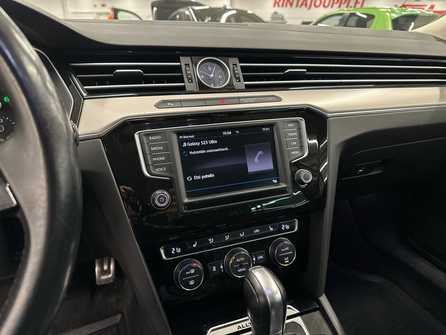VOLKSWAGEN Passat 2016
