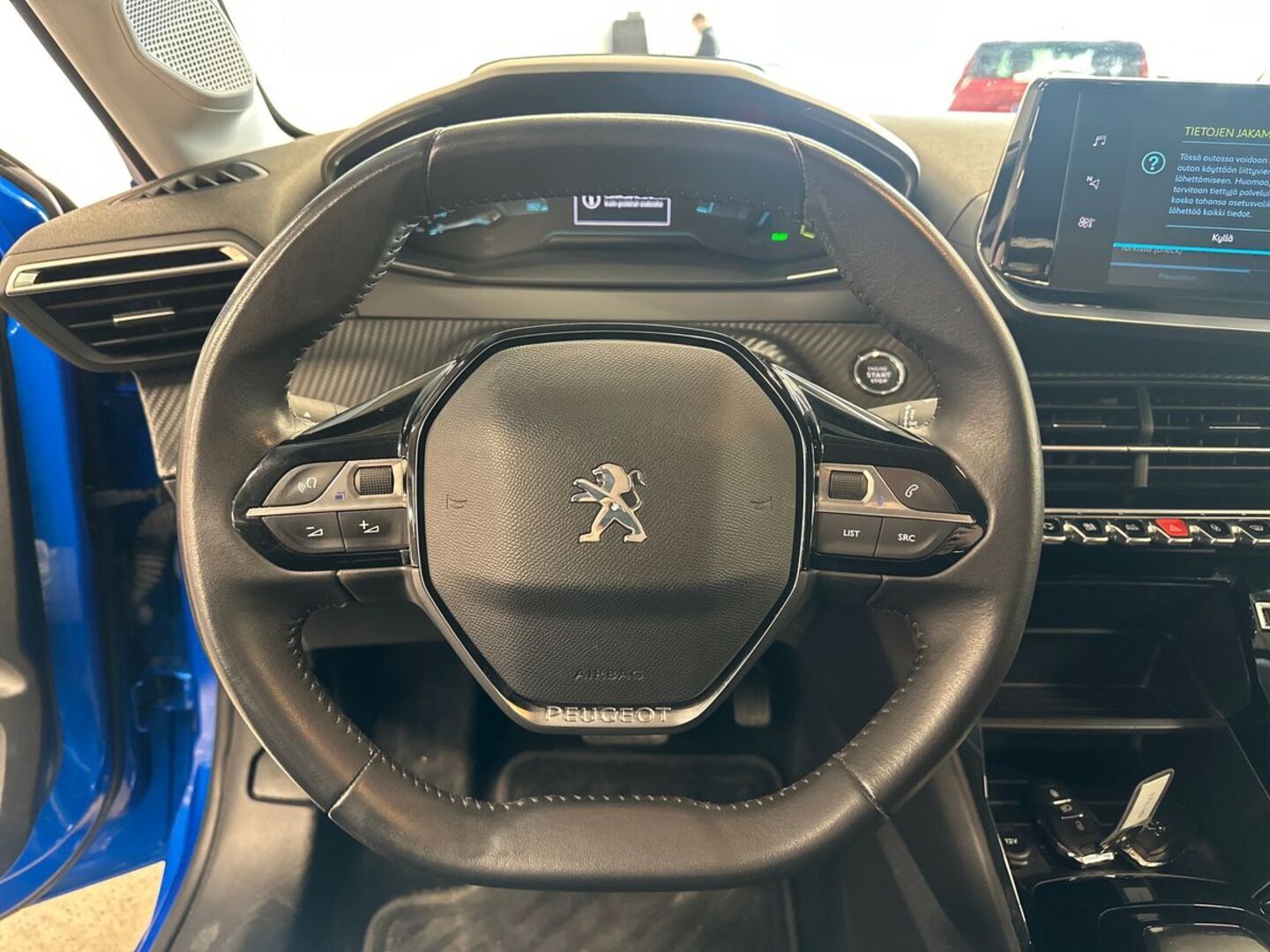 PEUGEOT e-208 2022