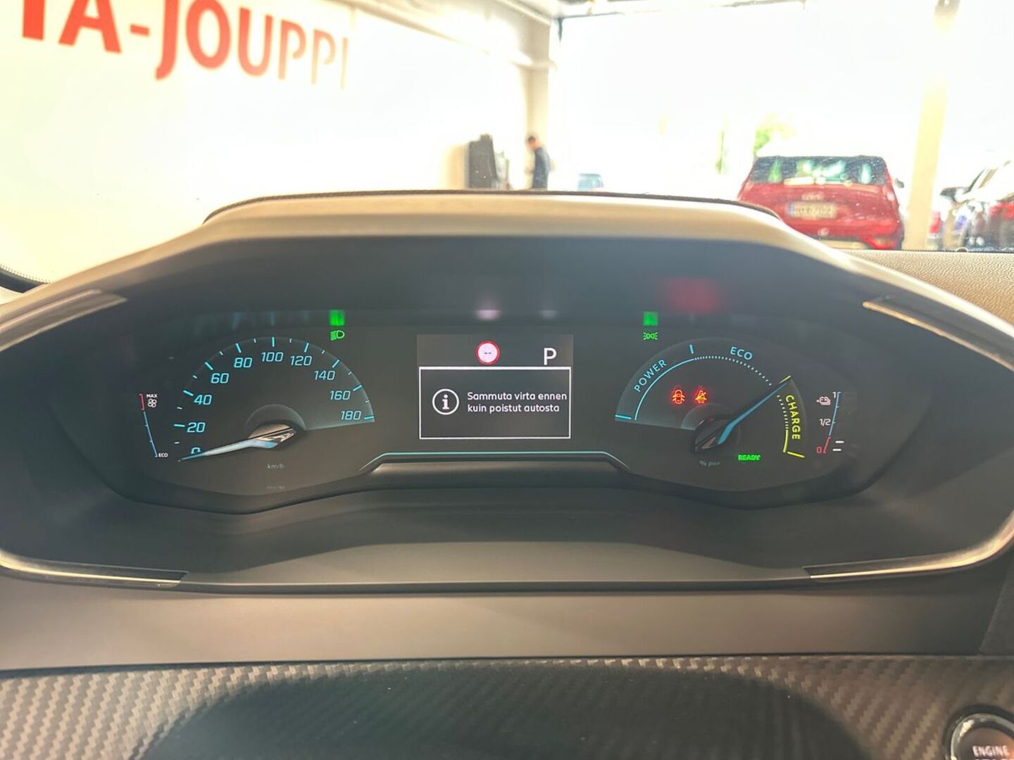 PEUGEOT e-208 2022