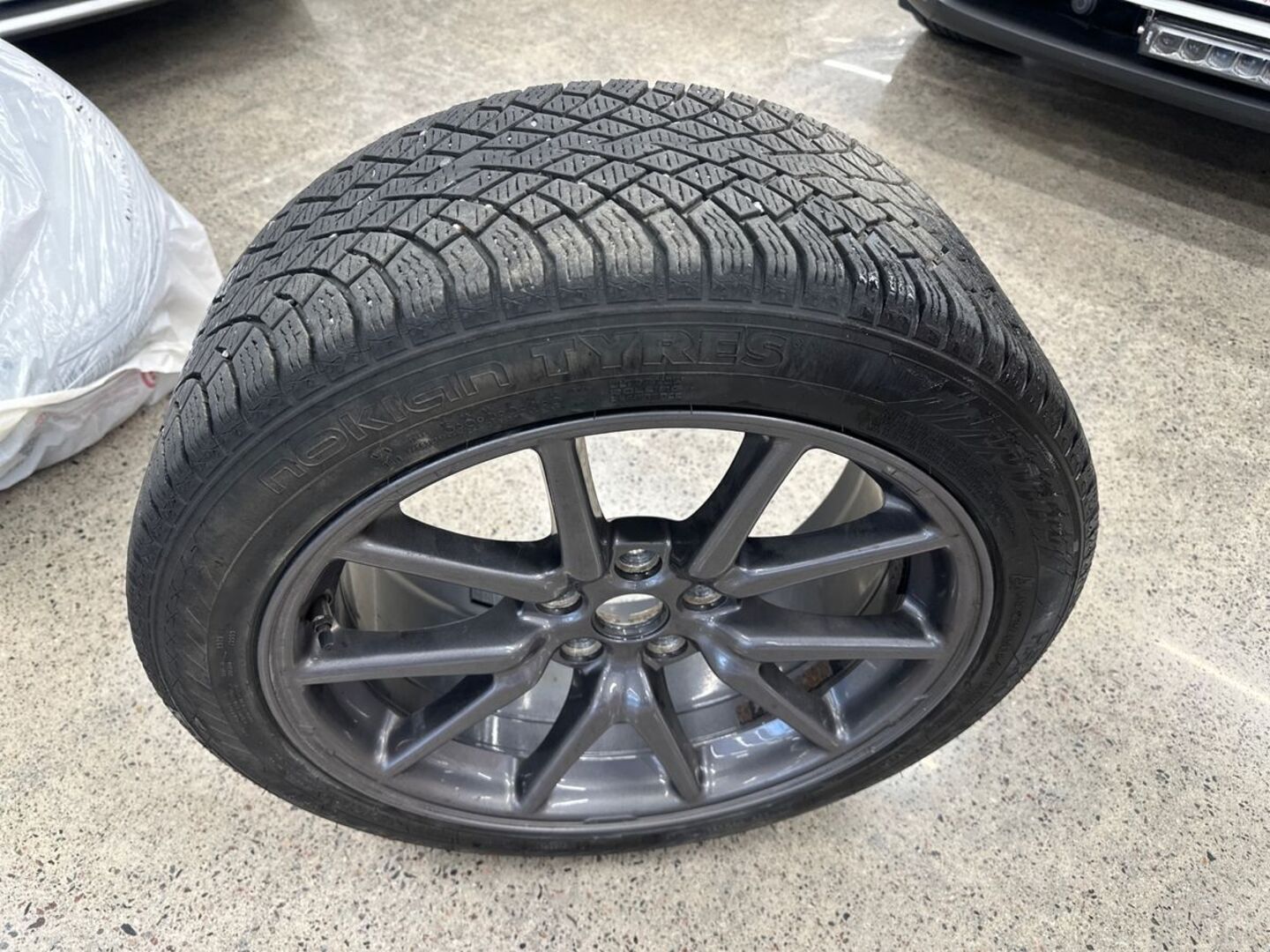 TESLA Model 3 21