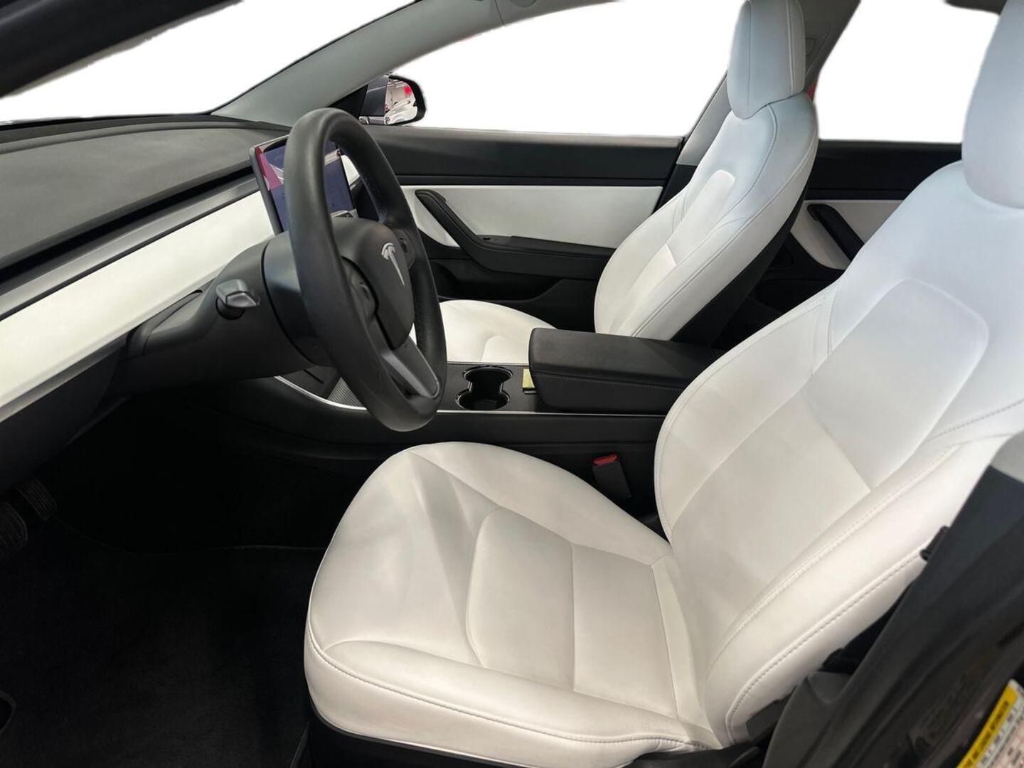 TESLA Model 3 9