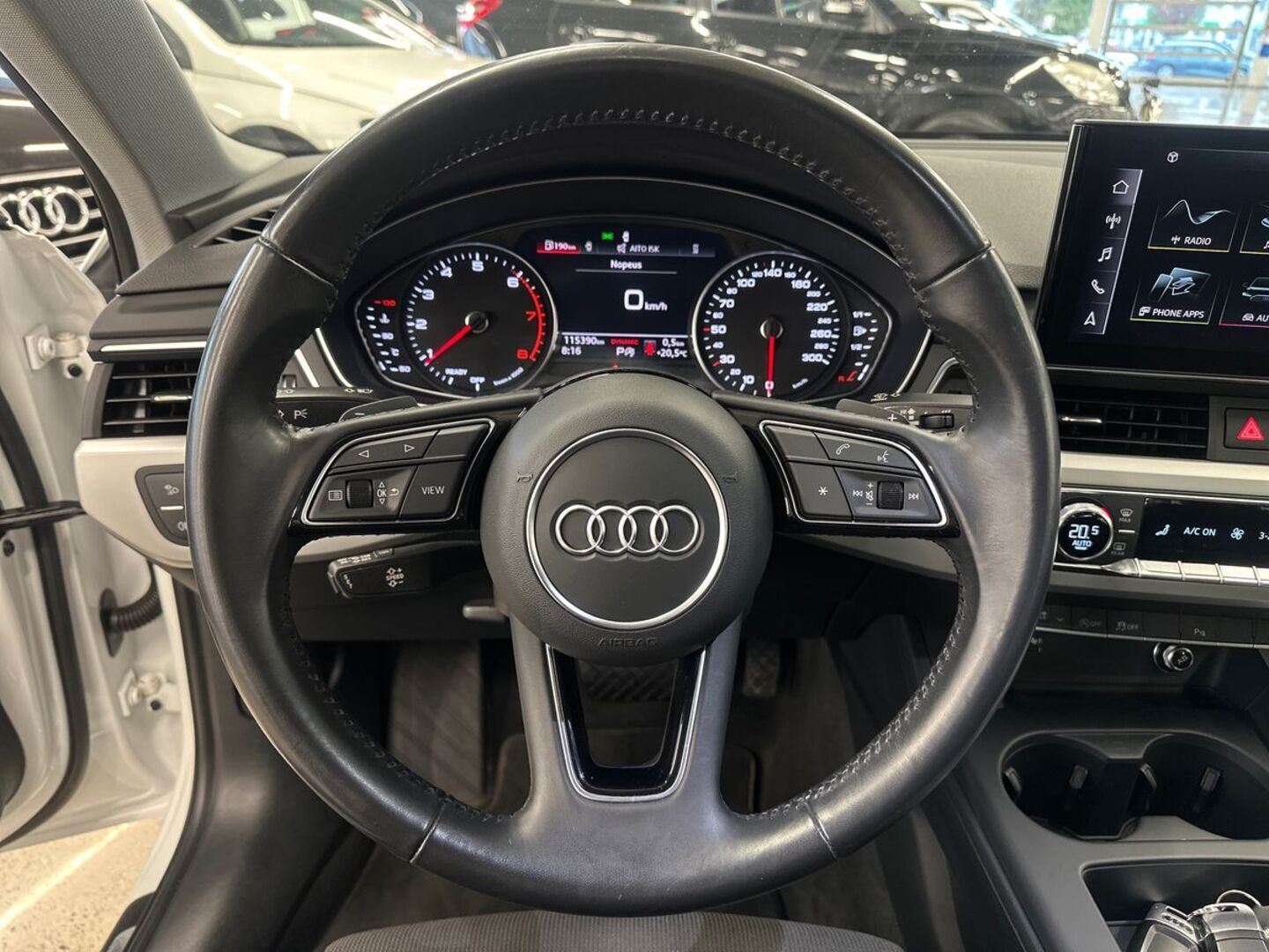 AUDI A4 14