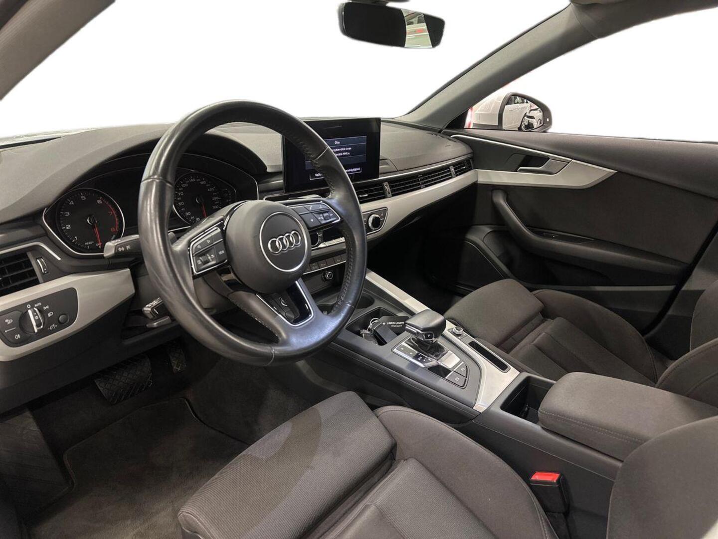 AUDI A4 7