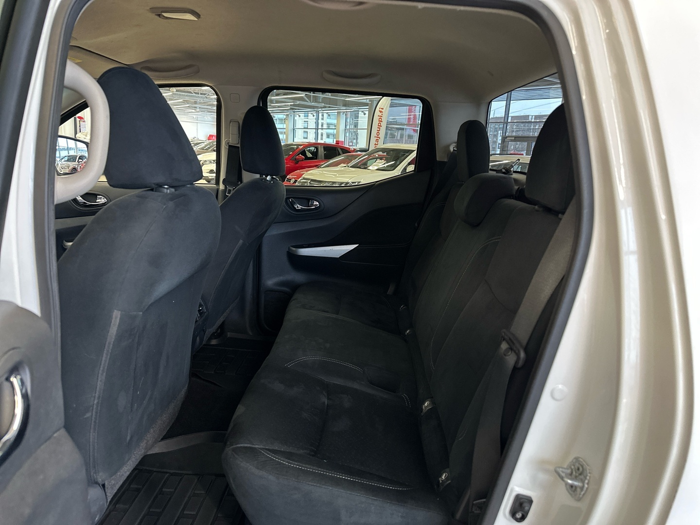 NISSAN Navara 2017