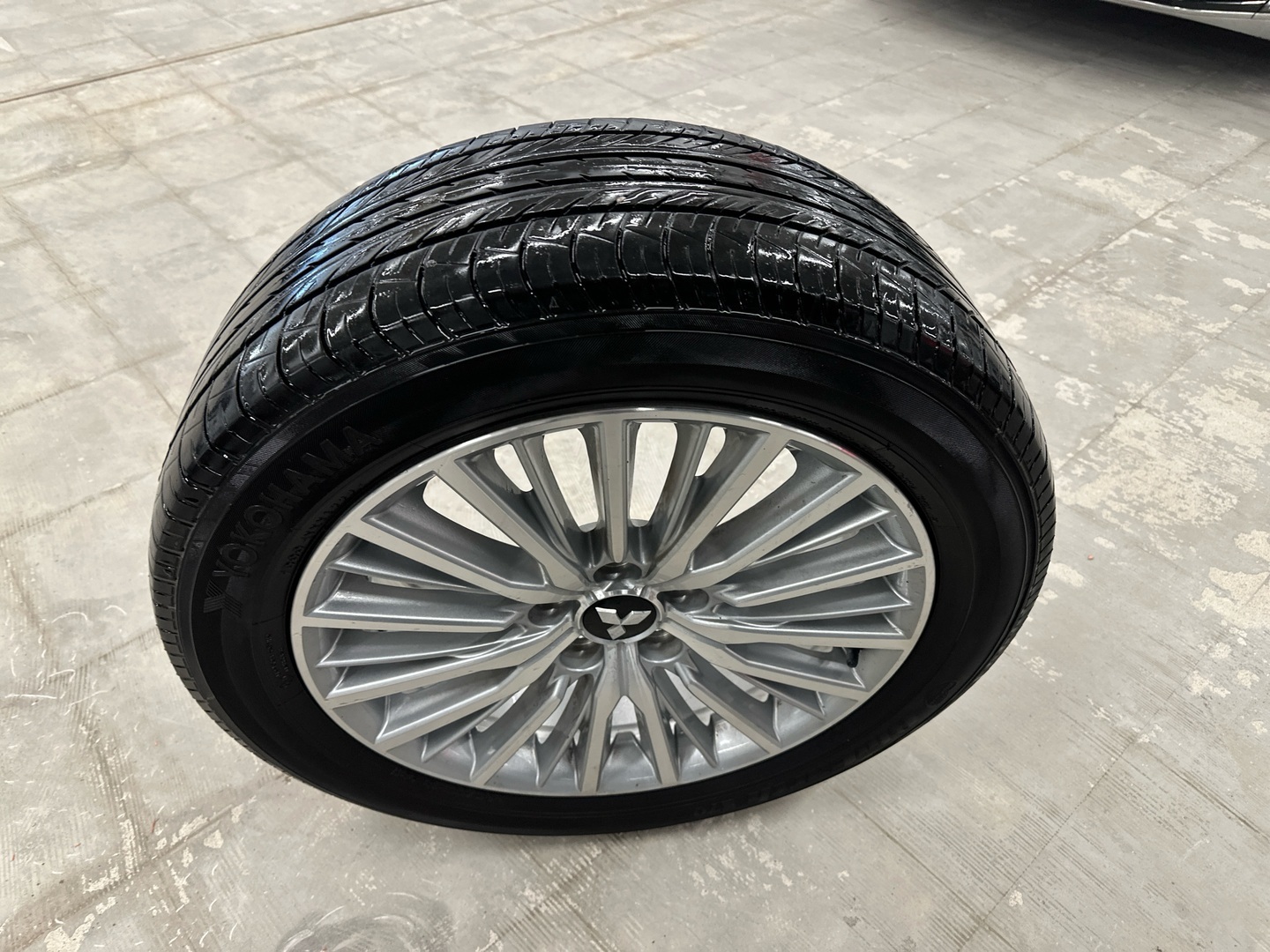 MITSUBISHI Outlander PHEV 2019