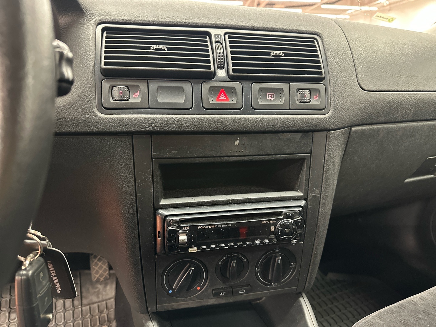 VOLKSWAGEN GOLF 2001