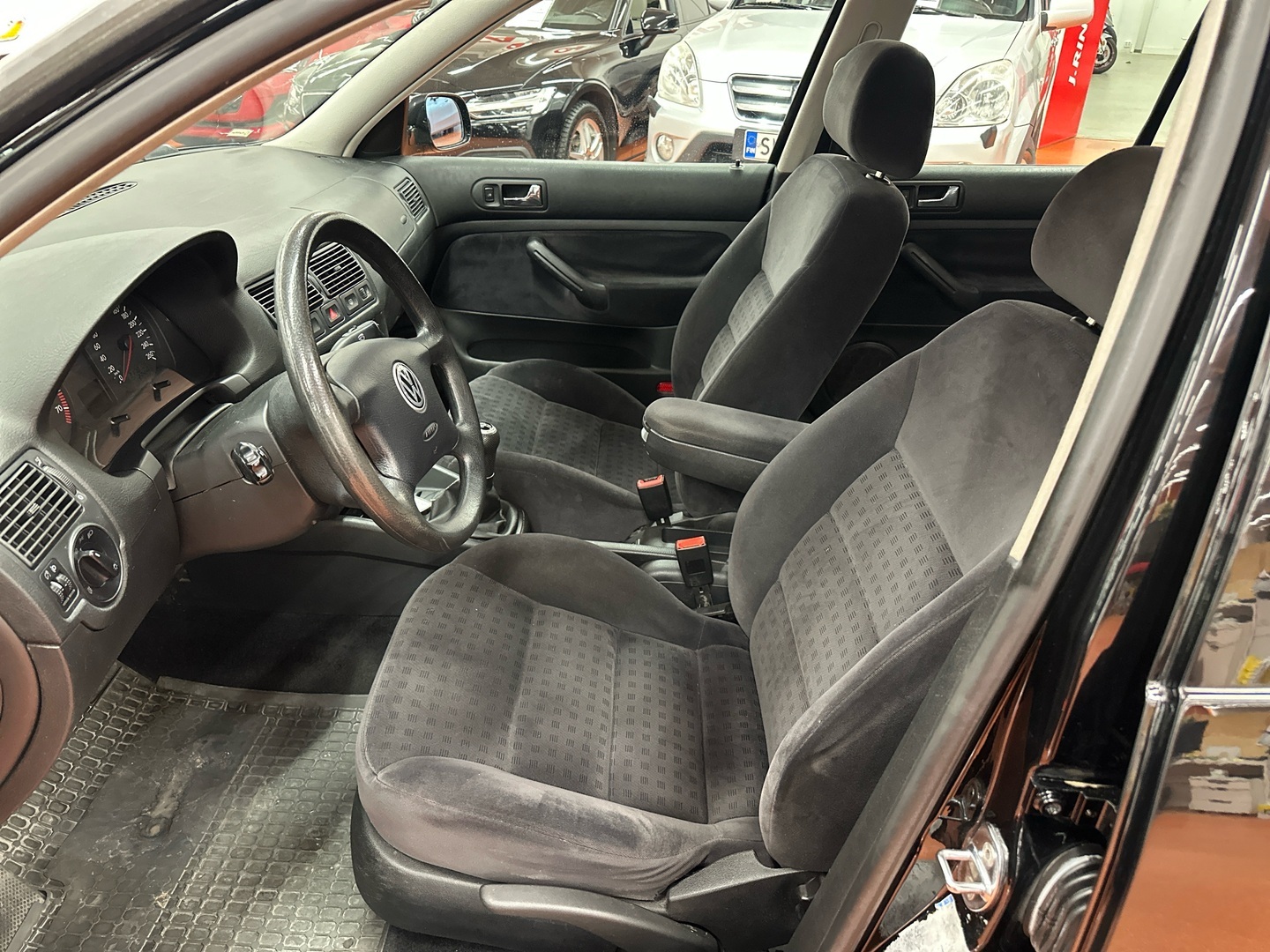 VOLKSWAGEN GOLF 2001