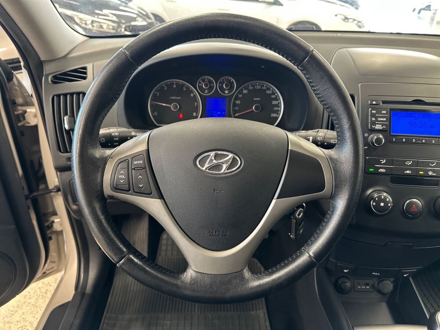 HYUNDAI i30 2009