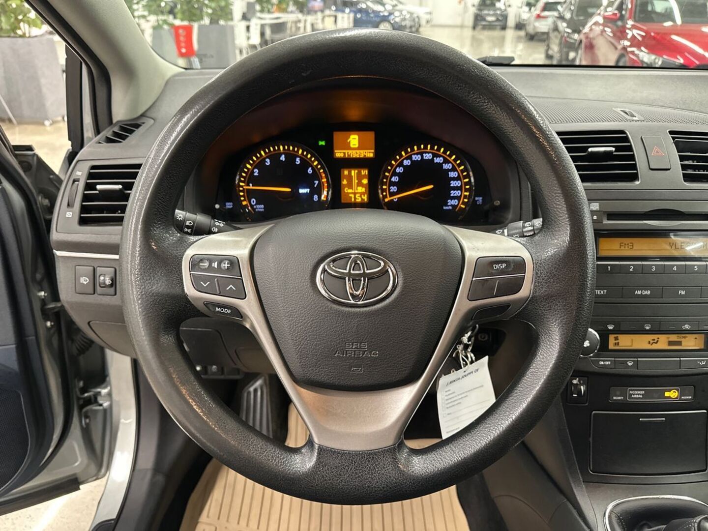 TOYOTA Avensis 2010