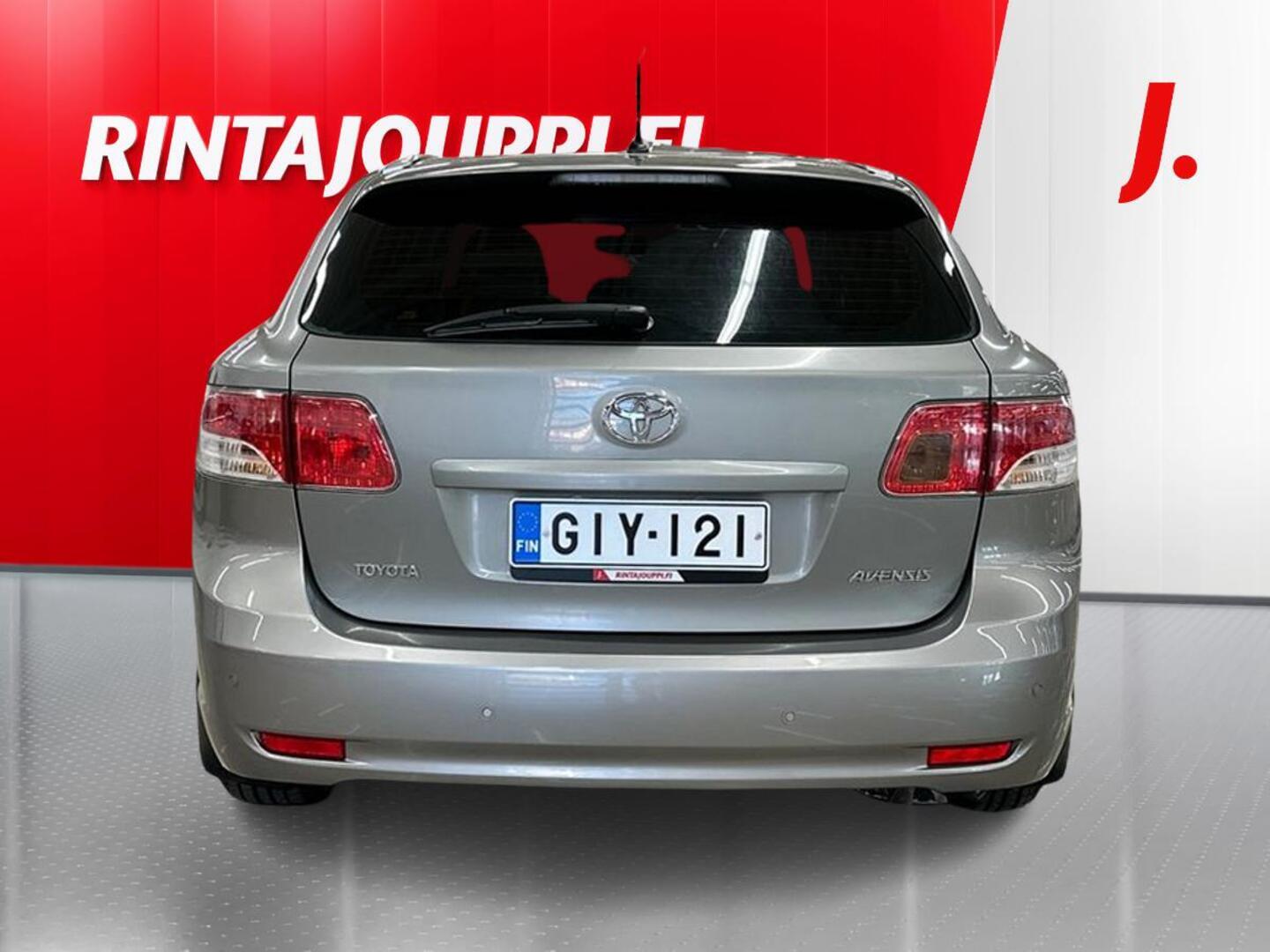TOYOTA Avensis 2010
