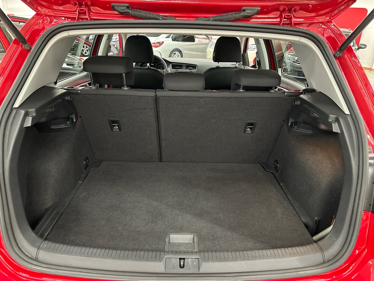 VOLKSWAGEN Golf 2014