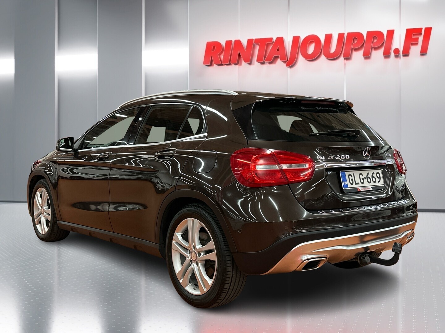 MERCEDES-BENZ GLA 2014