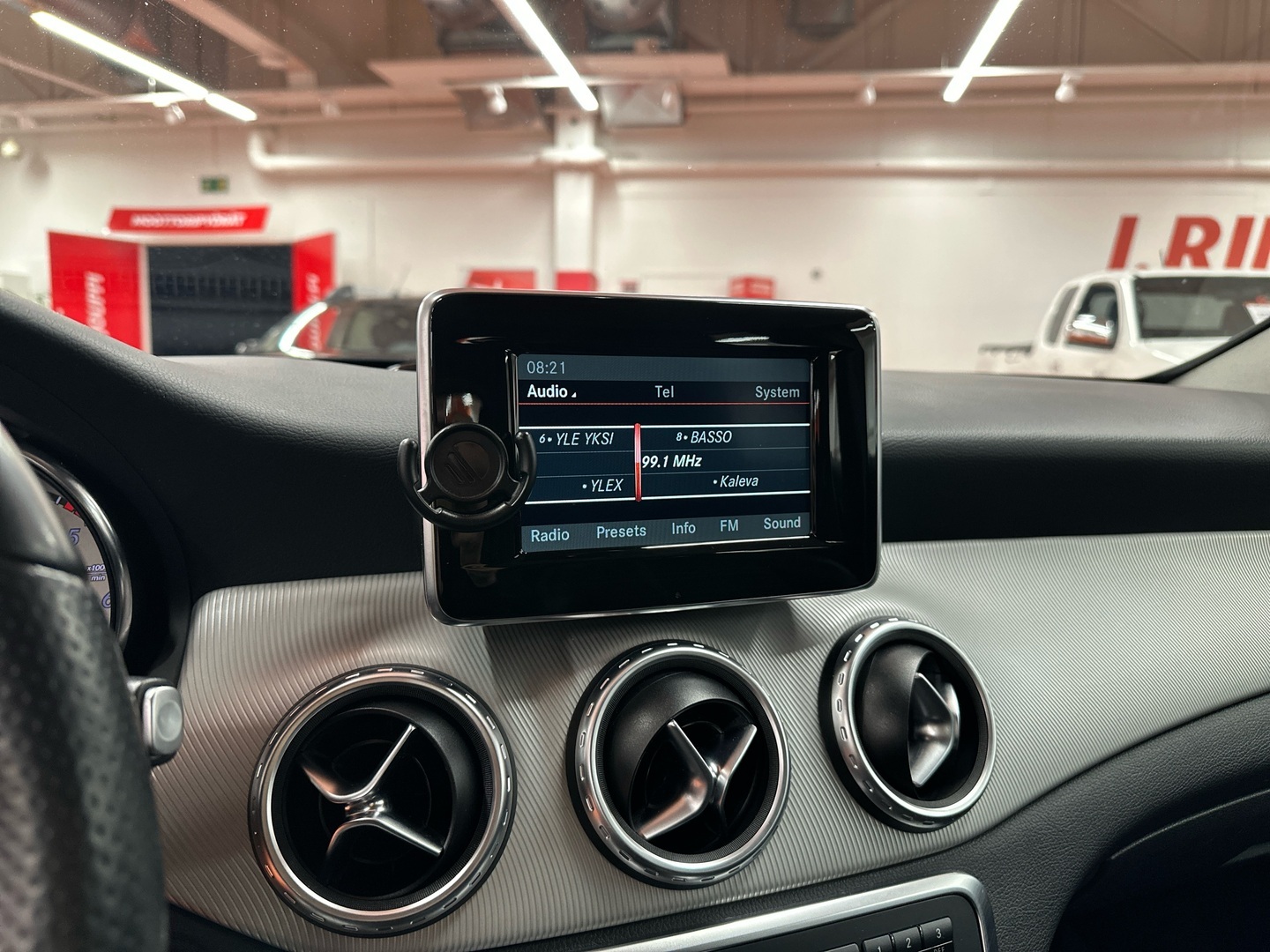 MERCEDES-BENZ GLA 2014