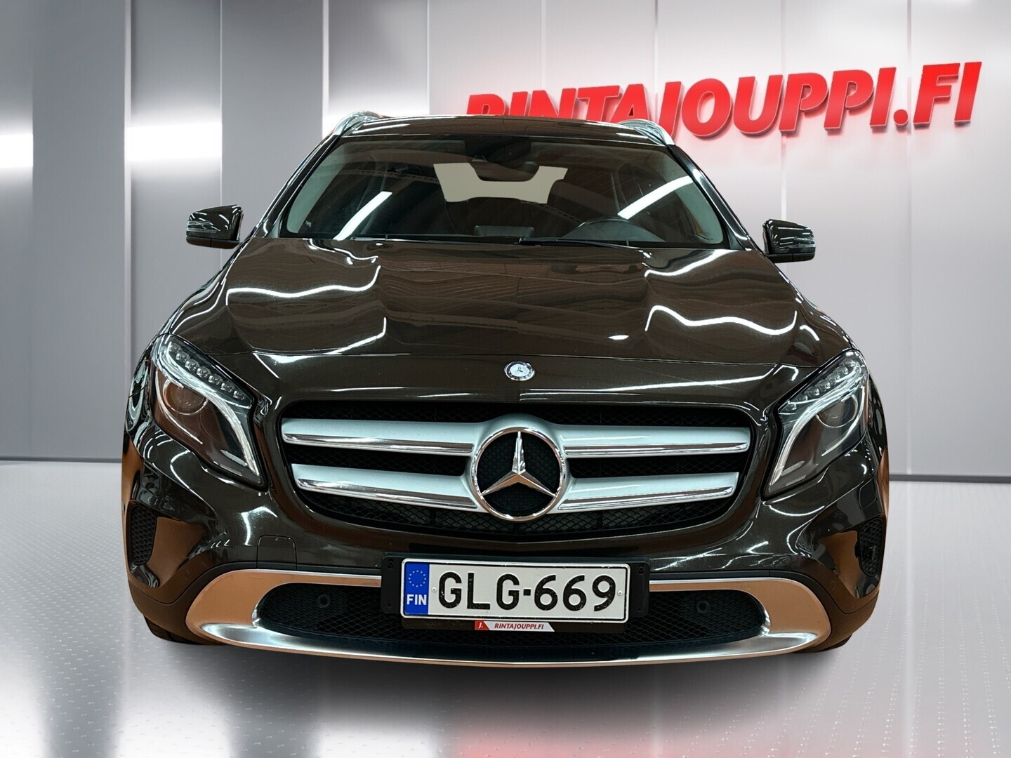 MERCEDES-BENZ GLA 2014