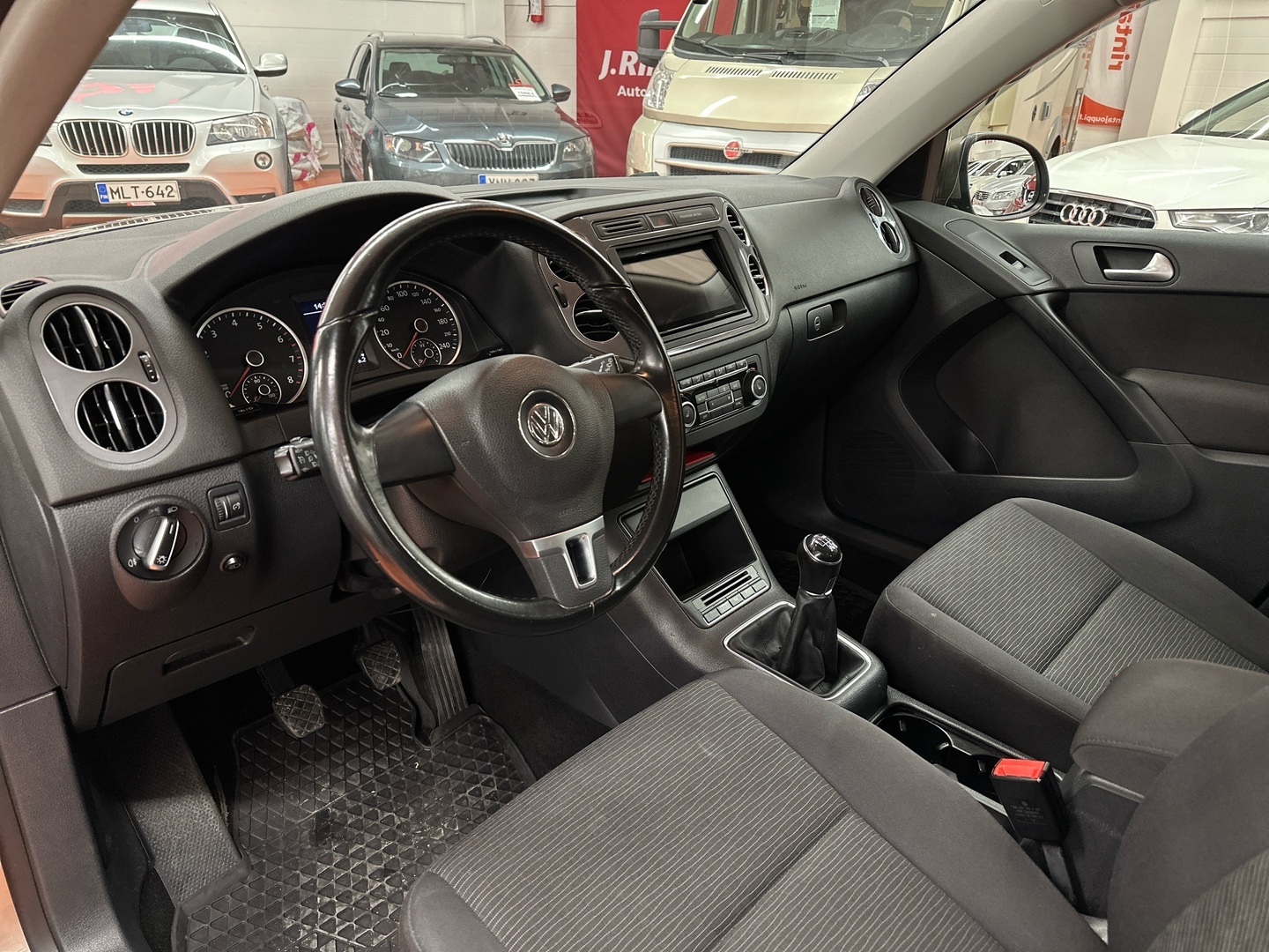 VOLKSWAGEN Tiguan 2015