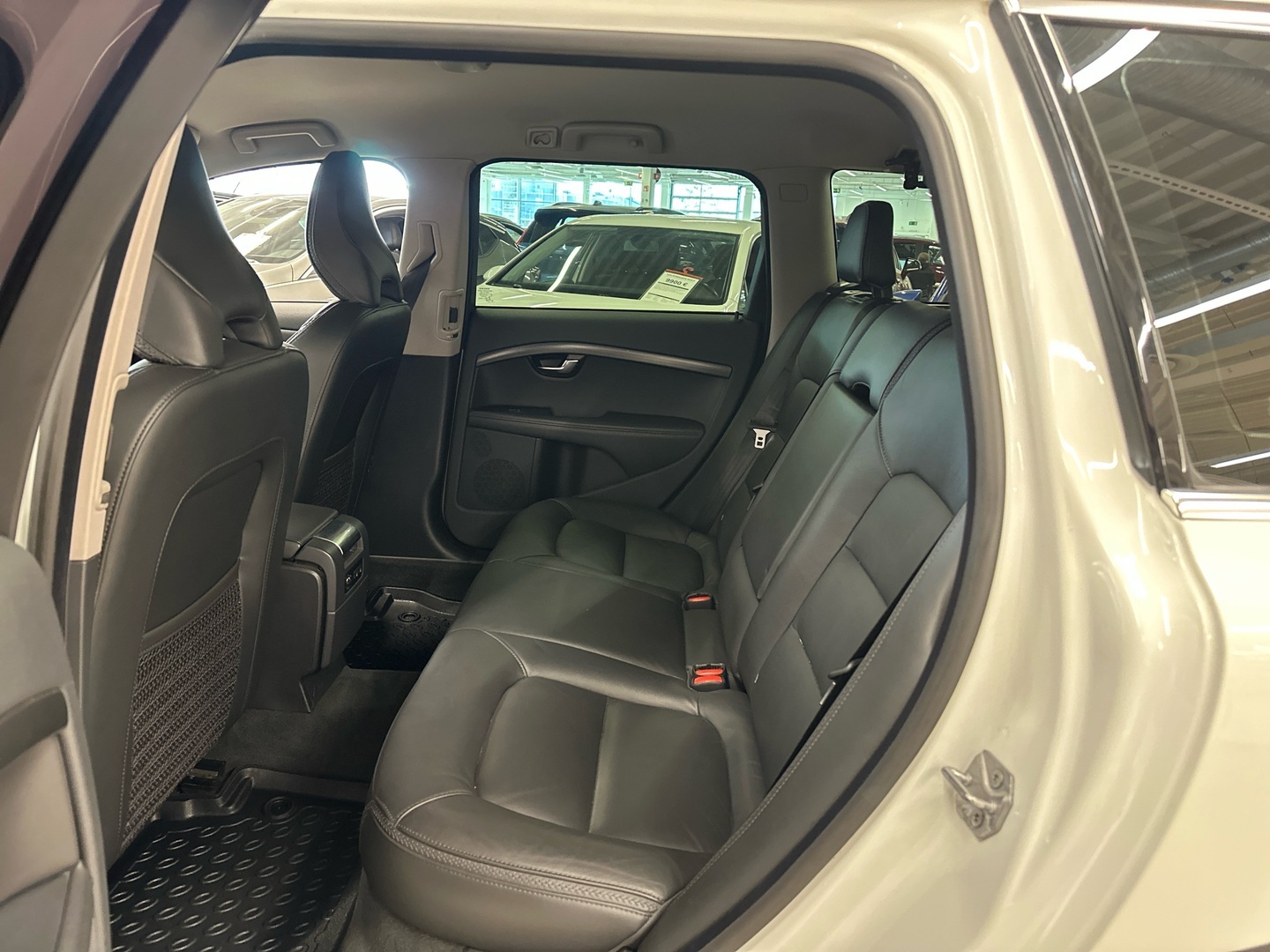 VOLVO XC70 2016