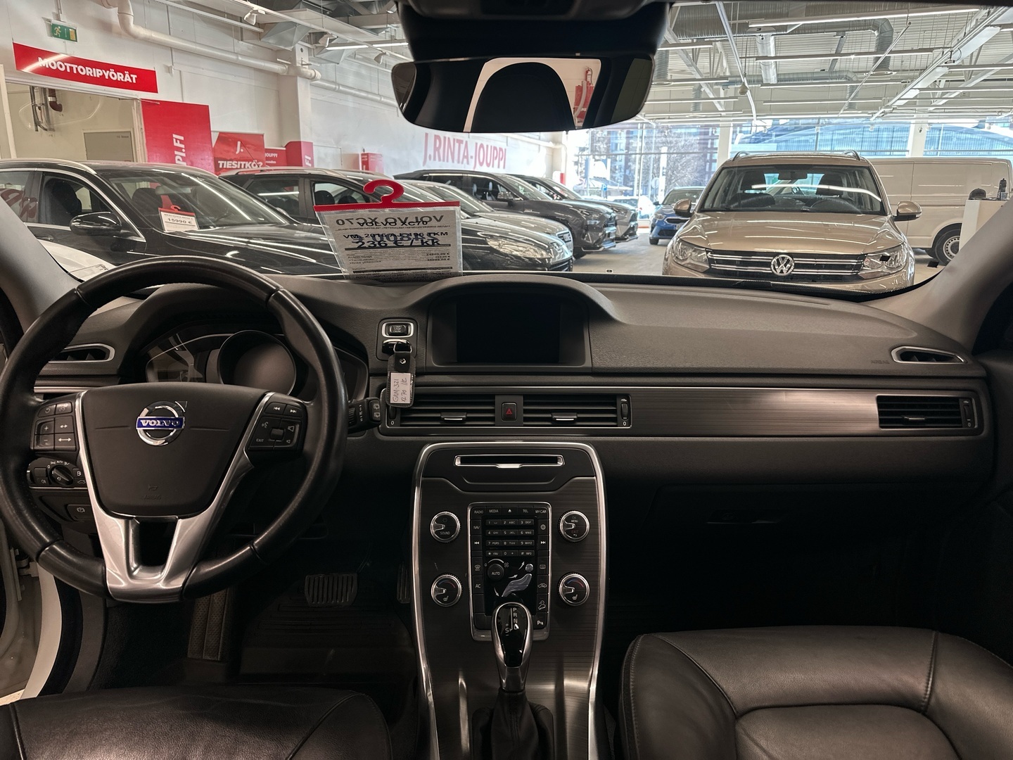 VOLVO XC70 2016