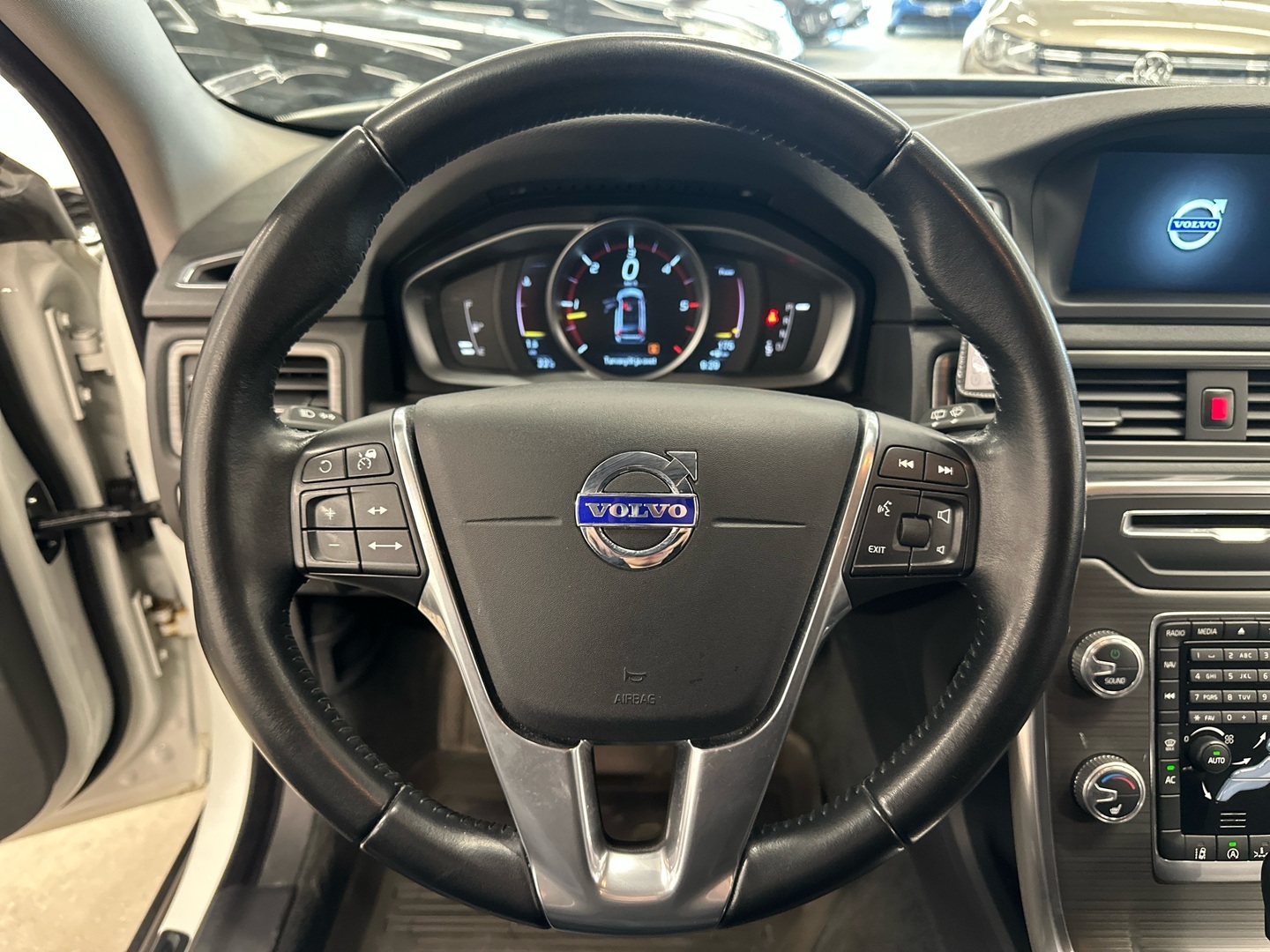 VOLVO XC70 2016