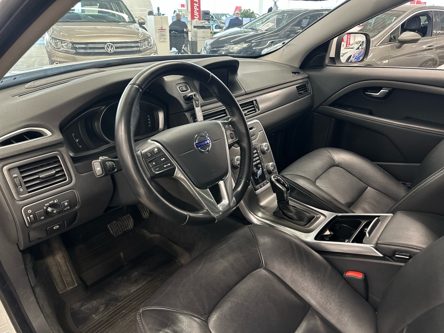 VOLVO XC70 2016