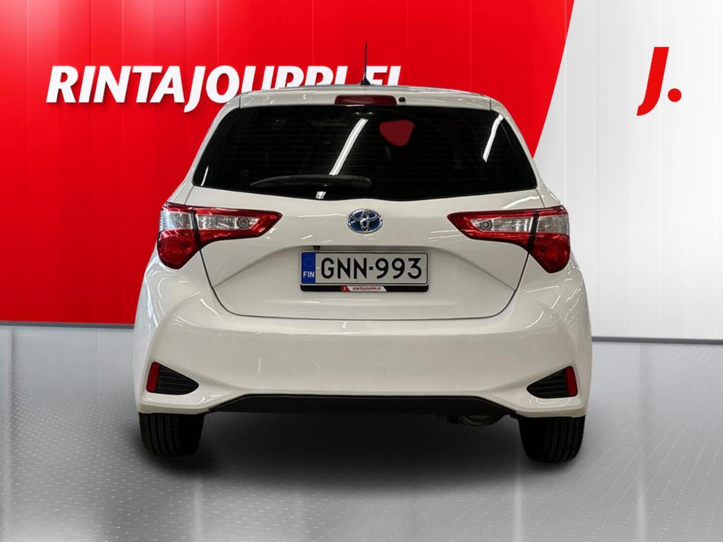 TOYOTA Yaris 2019