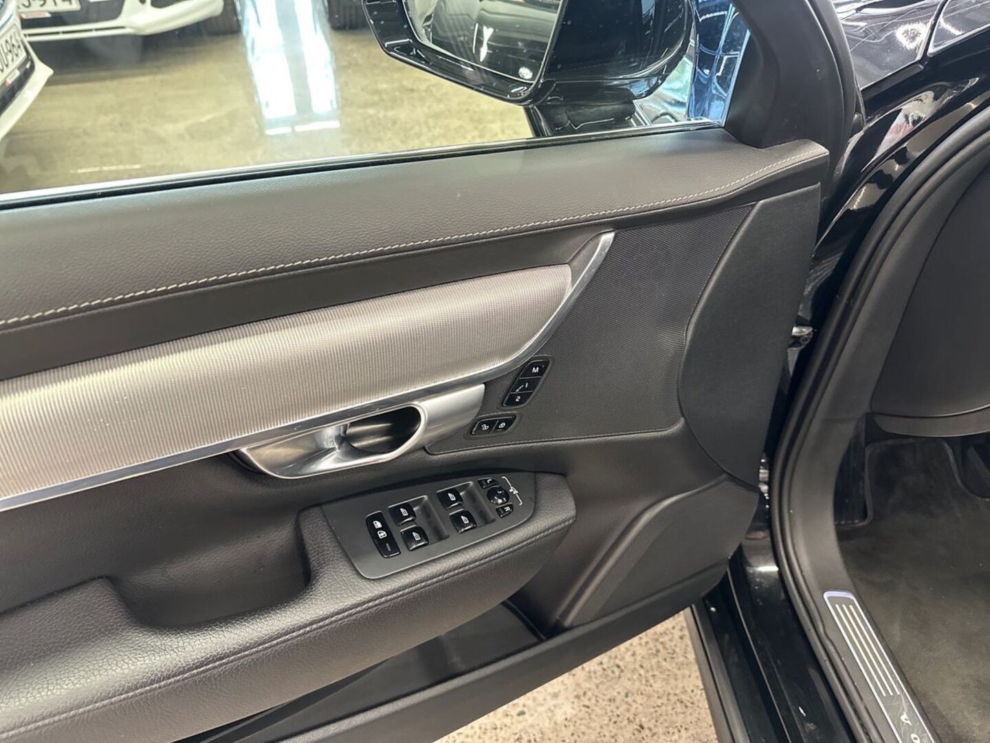 VOLVO S90 2019