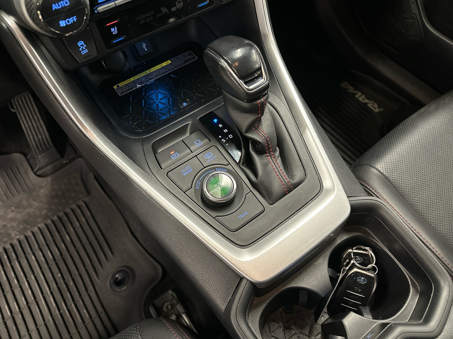 TOYOTA RAV4 Plug-in 2021