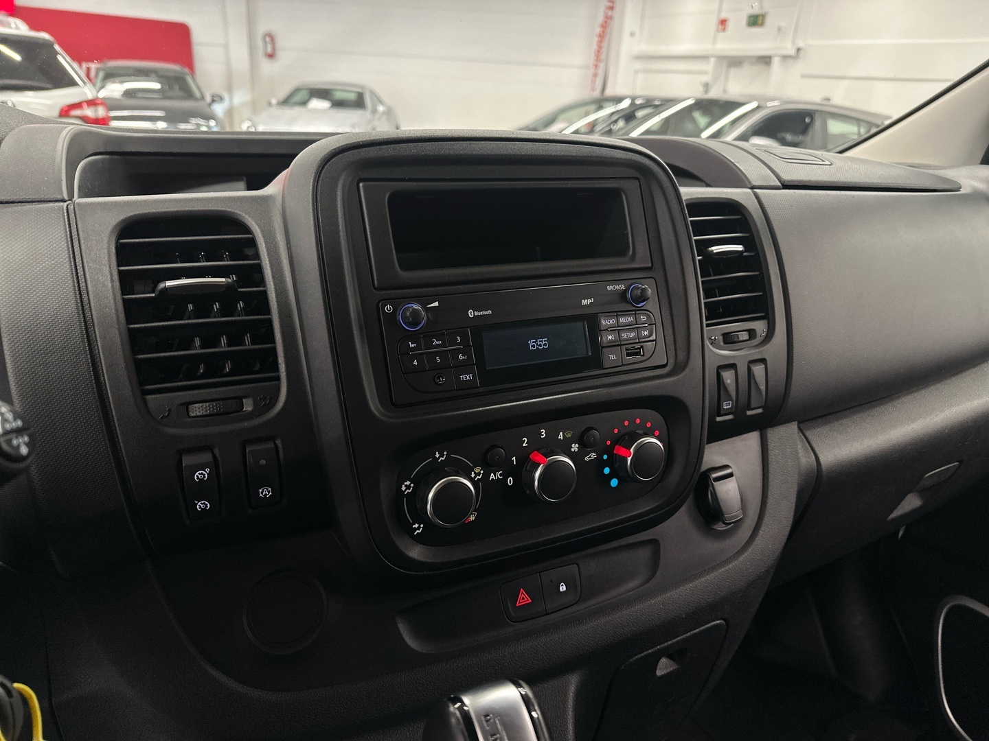 RENAULT Trafic Passenger 2020