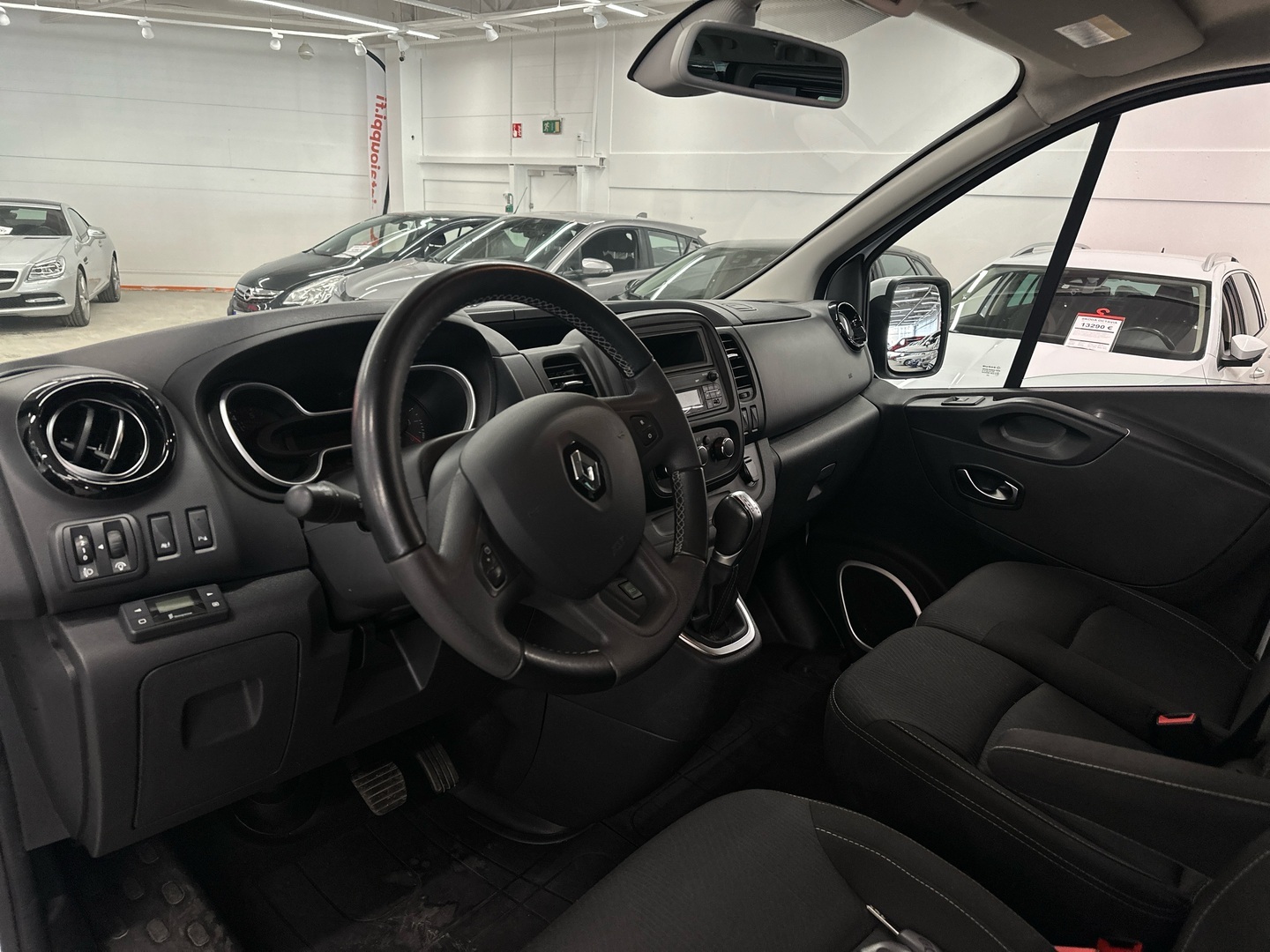 RENAULT Trafic Passenger 2020