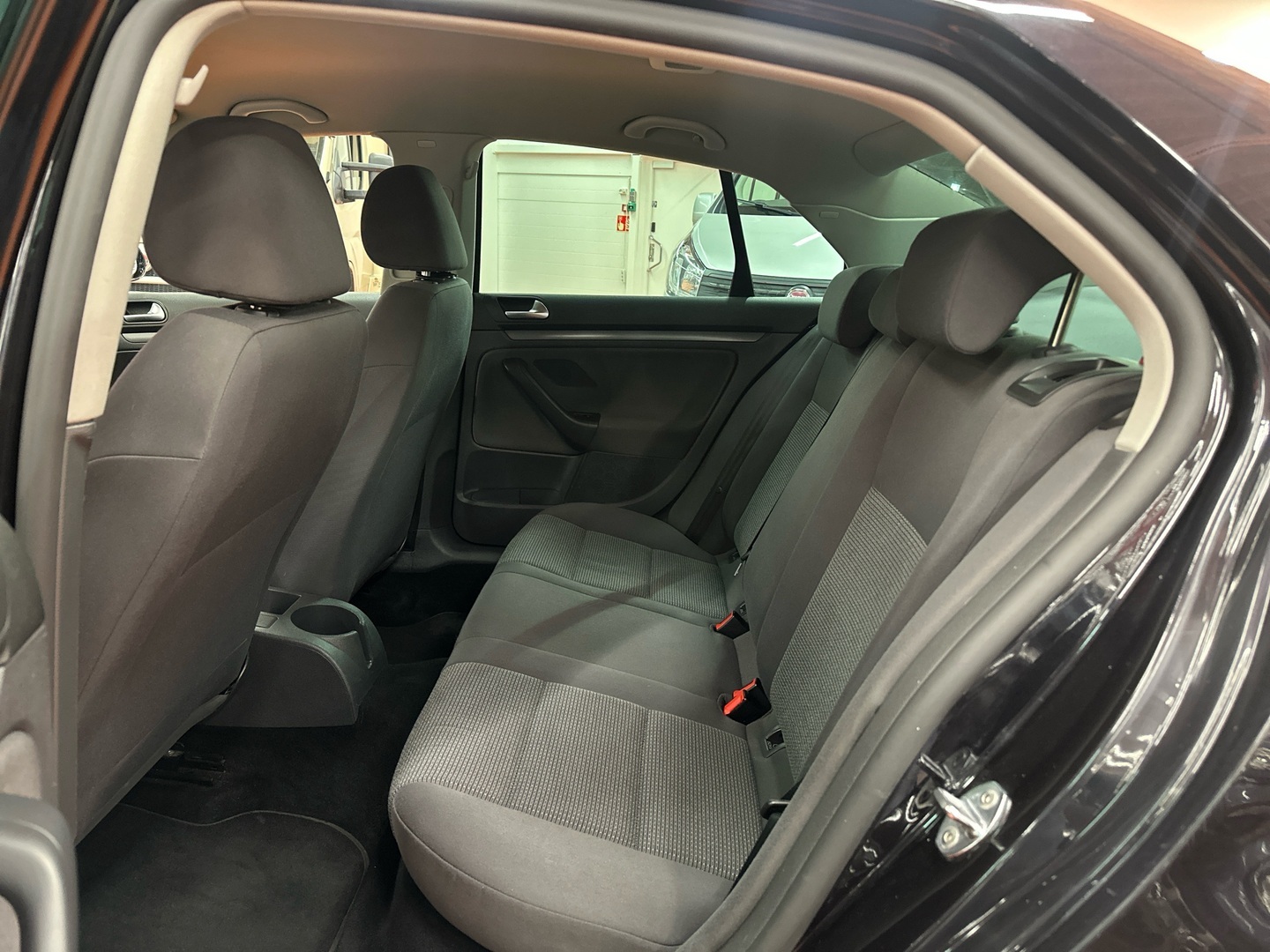 VOLKSWAGEN Jetta 2010