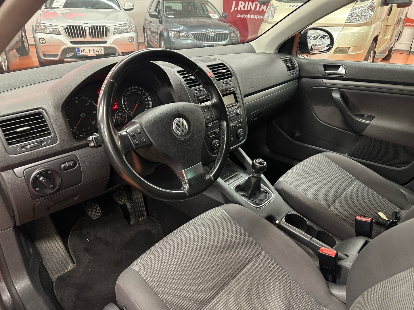 VOLKSWAGEN Jetta 2010