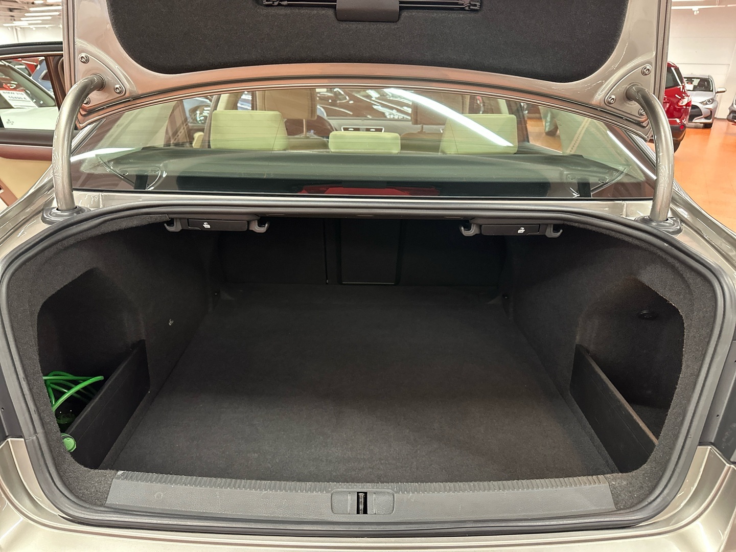 VOLKSWAGEN Passat 2014