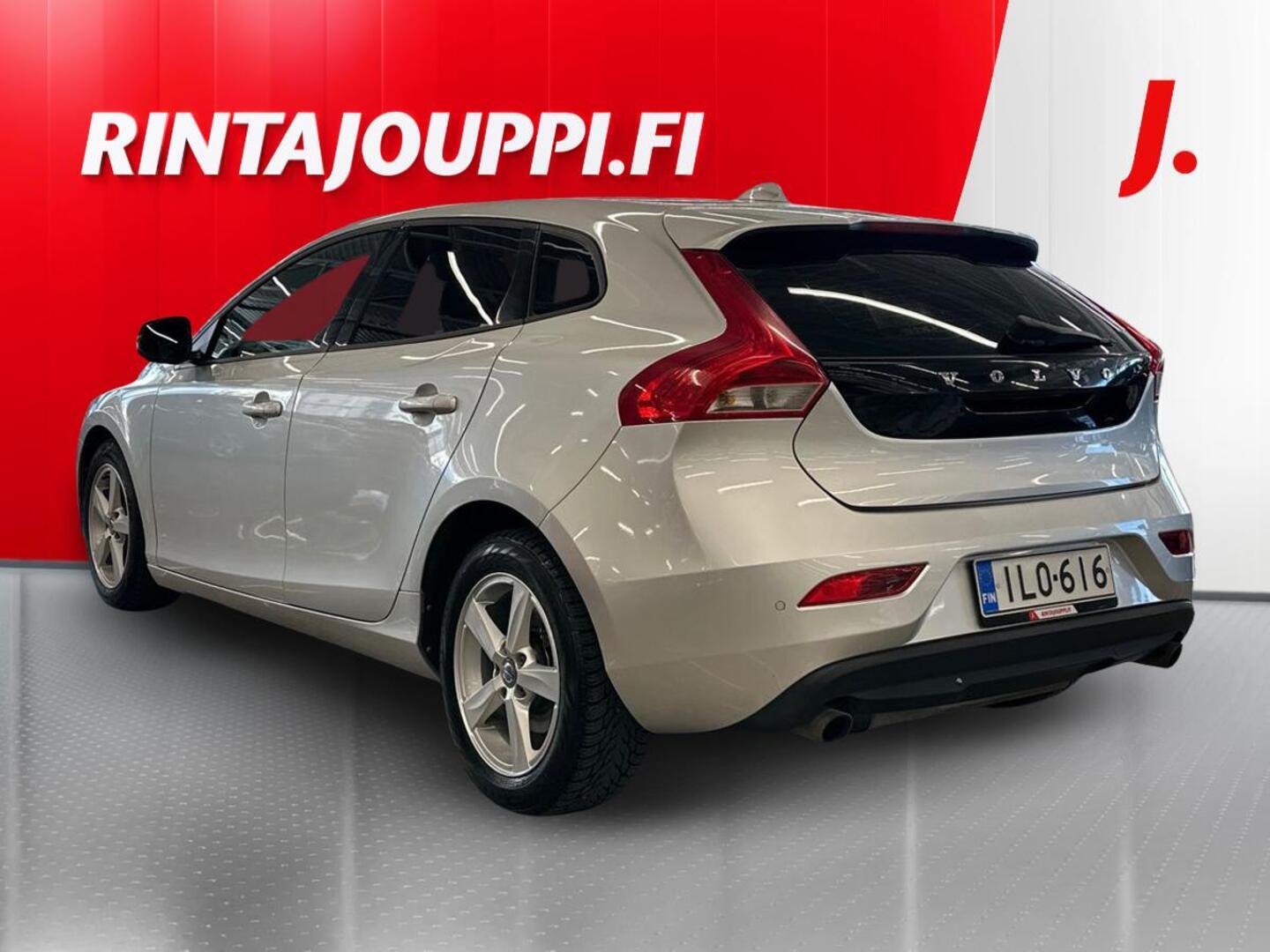 VOLVO V40 2014