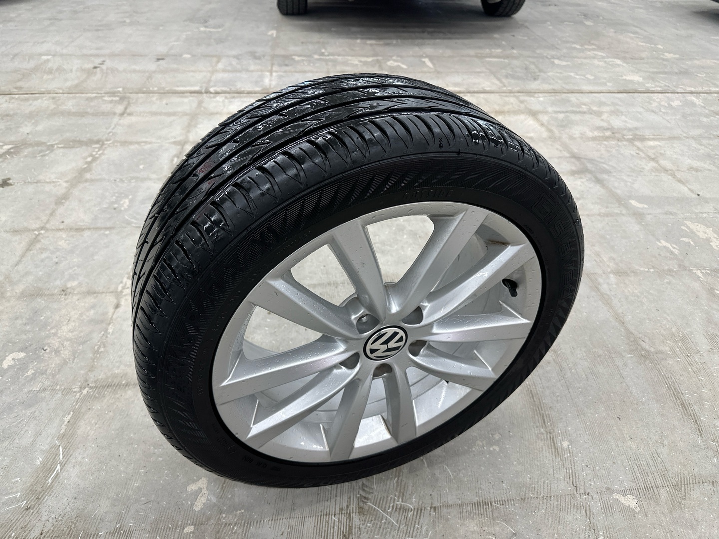 VOLKSWAGEN Passat 2014