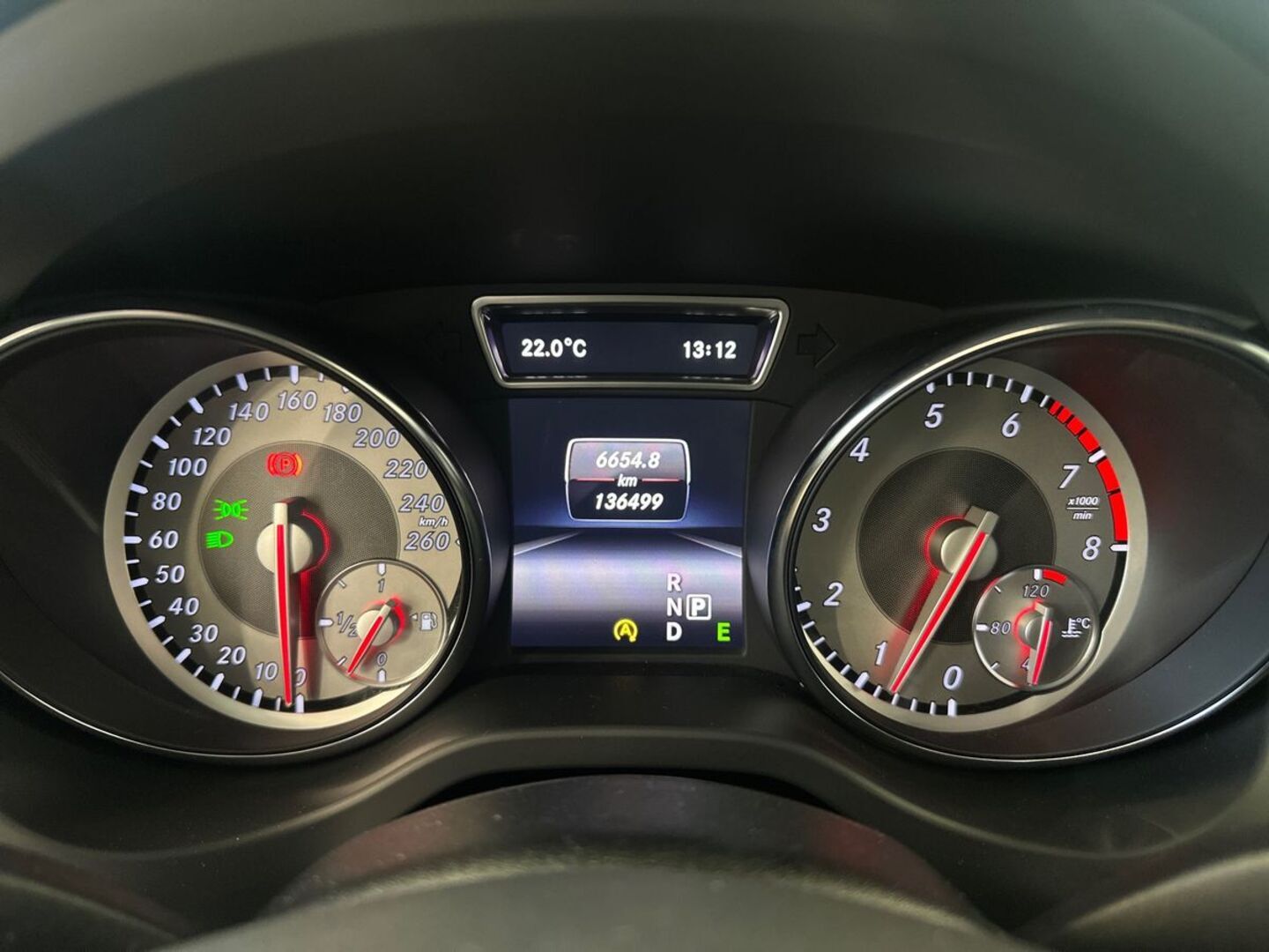 MERCEDES-BENZ CLA 2015