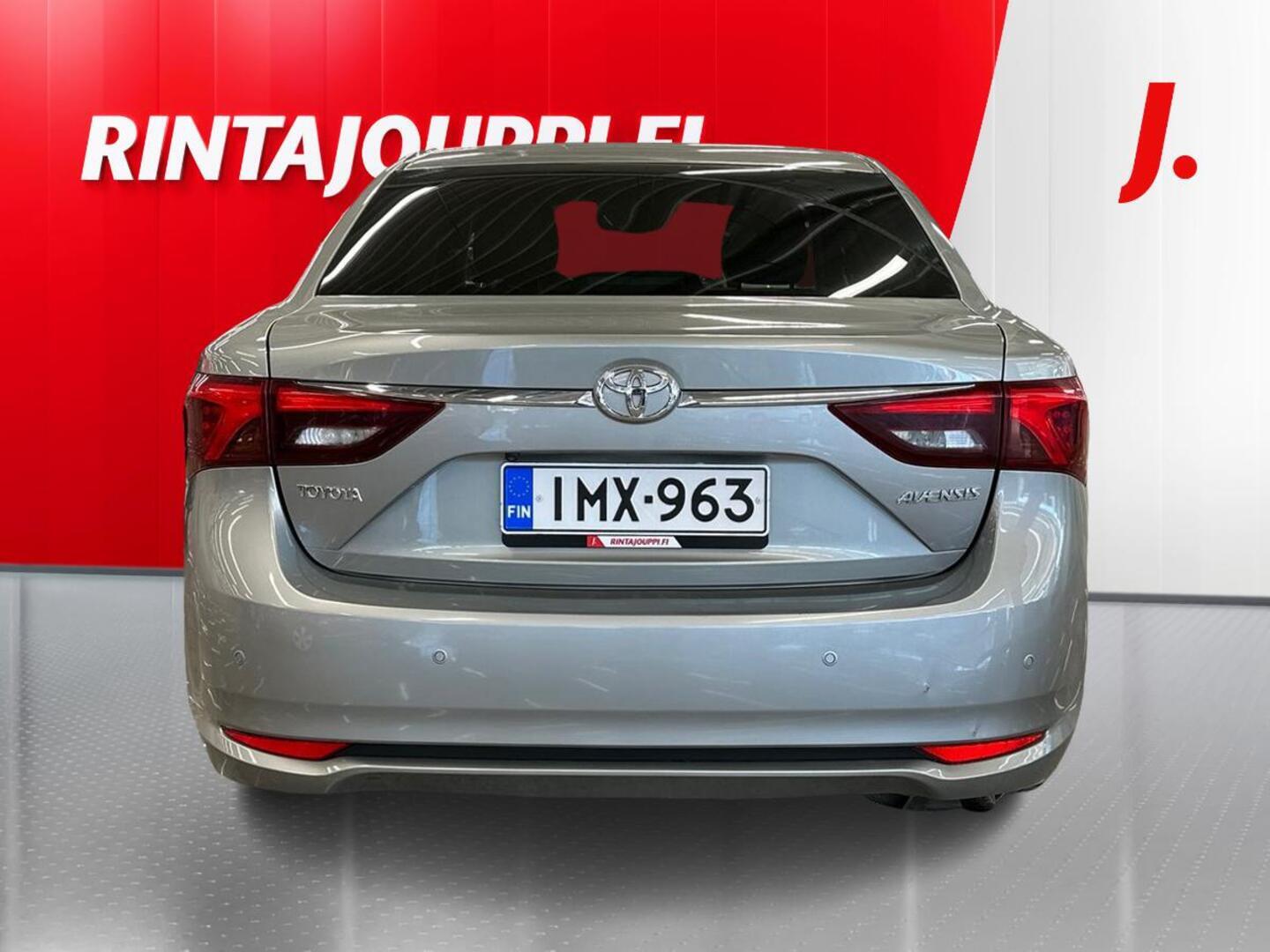 TOYOTA Avensis 2016