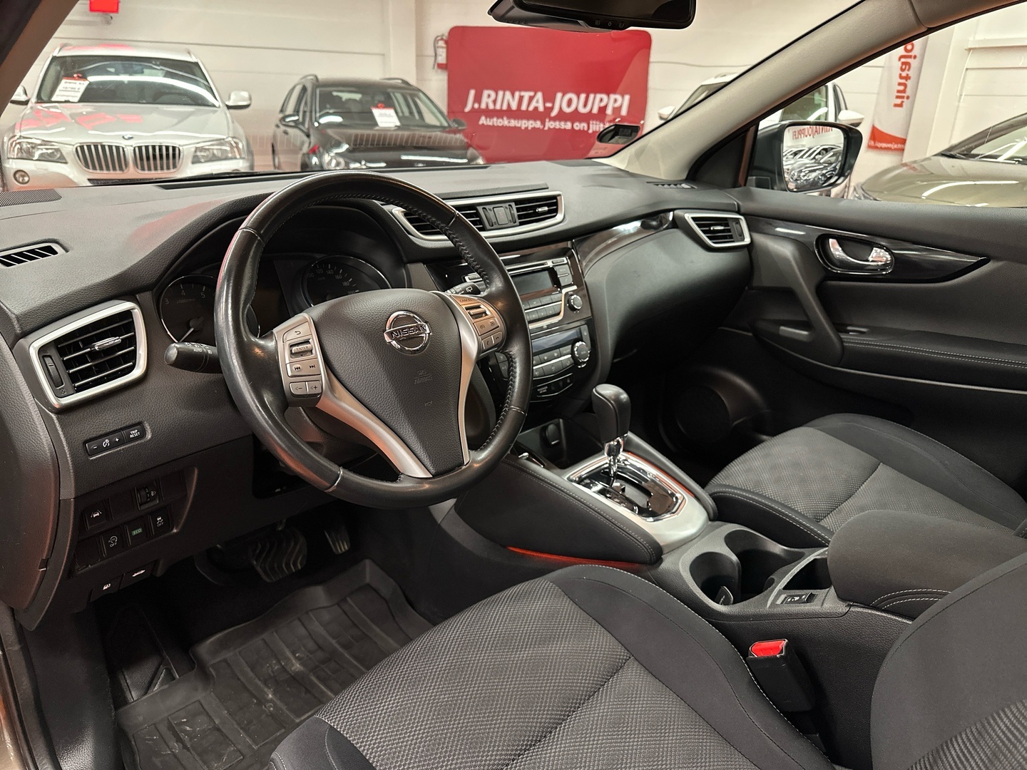 NISSAN Qashqai 2017